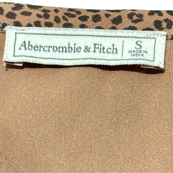 ABERCROMBIE & FITCH Leopard Print Flutter Sleeve Tie Front V-neck Blouse Small - Picture 7 of 8